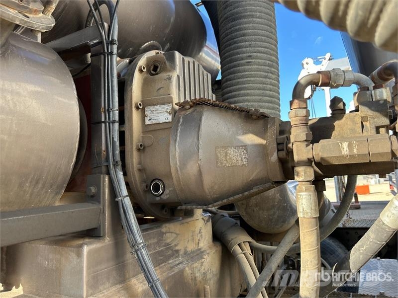 Kenworth T800 8x6 Vacuum Tanker Truck Kolkenzuigers