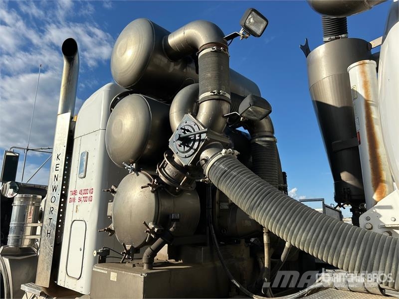 Kenworth T800 8x6 Vacuum Tanker Truck Kolkenzuigers
