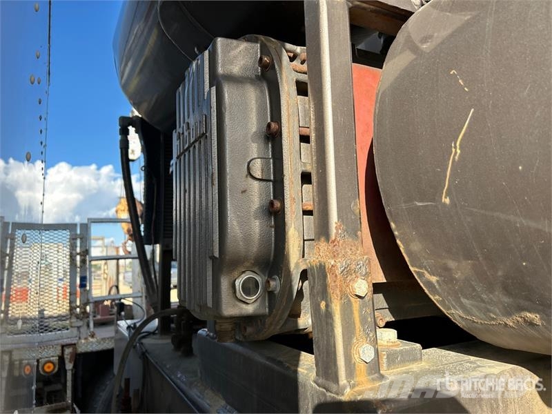 Kenworth T800 8x6 Vacuum Tanker Truck Kolkenzuigers