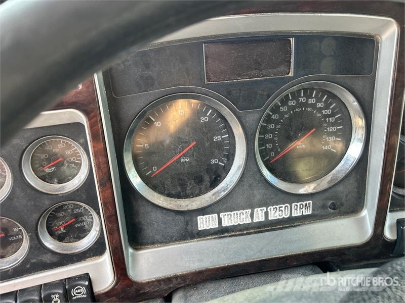 Kenworth T800 8x6 Vacuum Tanker Truck Kolkenzuigers