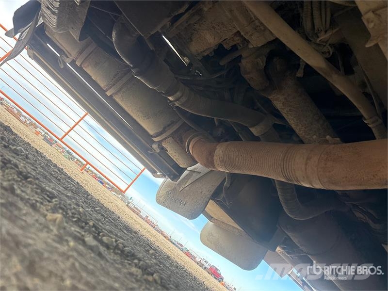 Kenworth T800 8x6 Winch Truck Evakuators ar manipulatoru