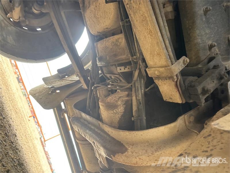 Kenworth T800 8x6 Winch Truck Evakuators ar manipulatoru