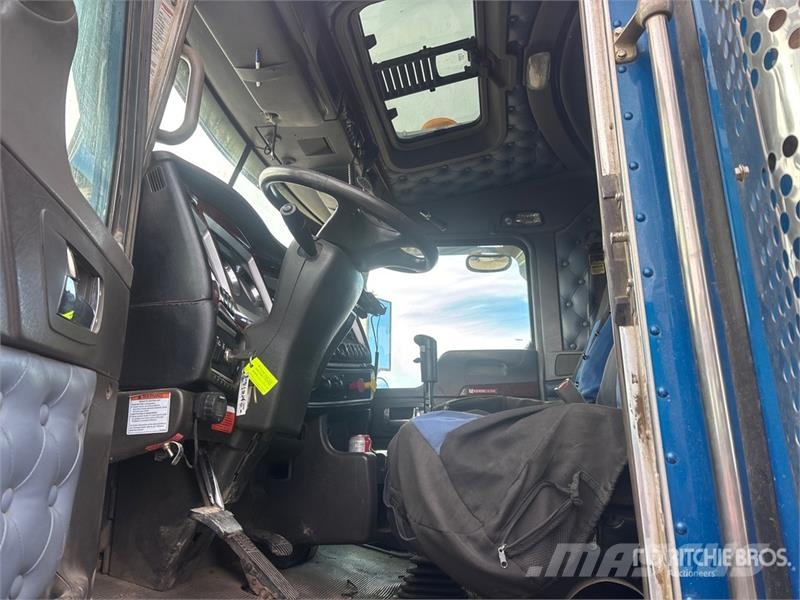 Kenworth T800 8x6 Winch Truck Evakuators ar manipulatoru