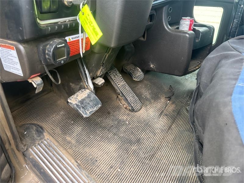 Kenworth T800 8x6 Winch Truck Evakuators ar manipulatoru