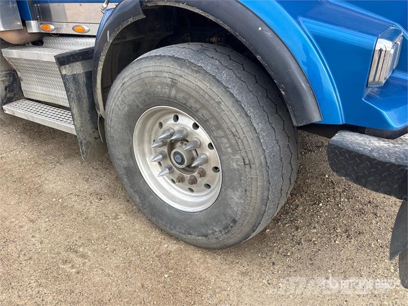 Kenworth T800 8x6 Winch Truck Evakuators ar manipulatoru
