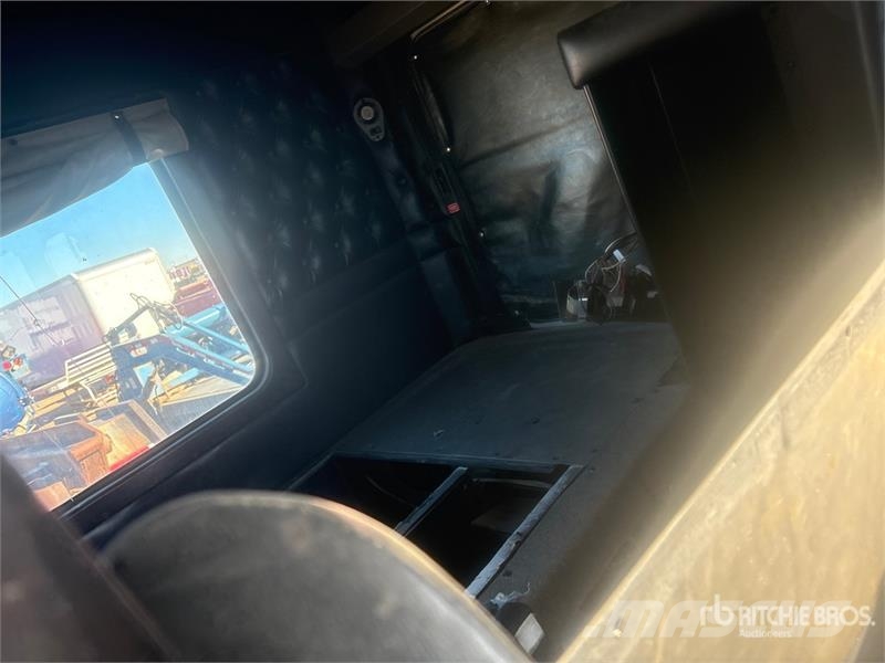 Kenworth T800 Truck Cab Кабины