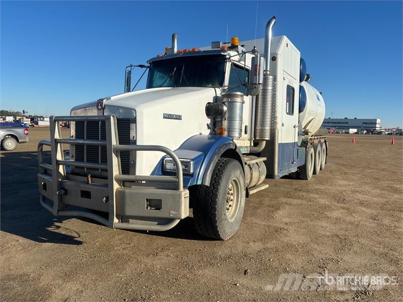 Kenworth T800B Kombinētās vakumsūkņa mašīnas