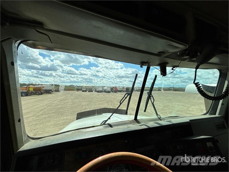 Kenworth T800B Kranwagen