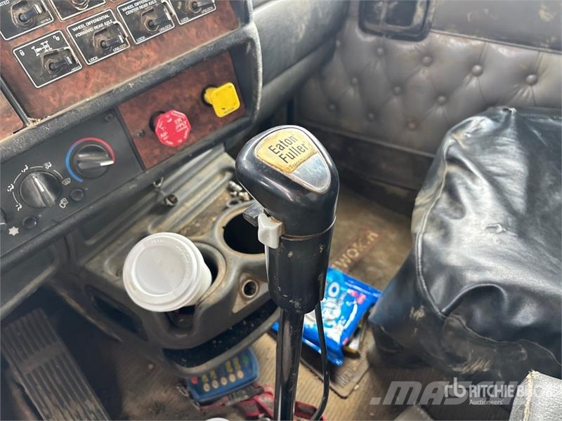 Kenworth T800B Kombinētās vakumsūkņa mašīnas