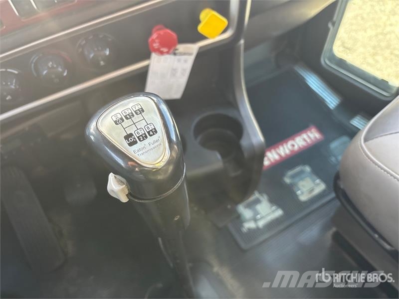 Kenworth T800B Camiones bañeras basculantes o volquetes