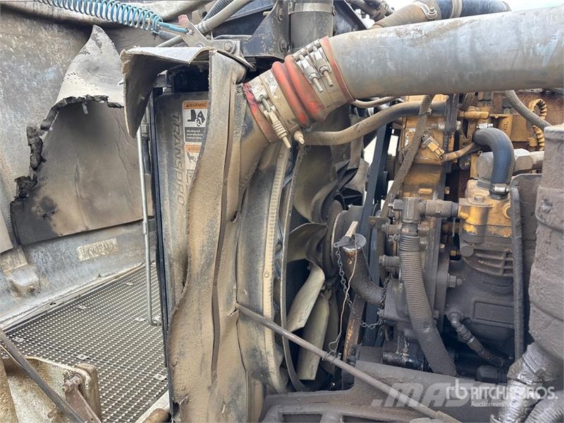 Kenworth T800B Kombinētās vakumsūkņa mašīnas