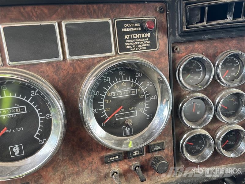 Kenworth T800B Kombinētās vakumsūkņa mašīnas