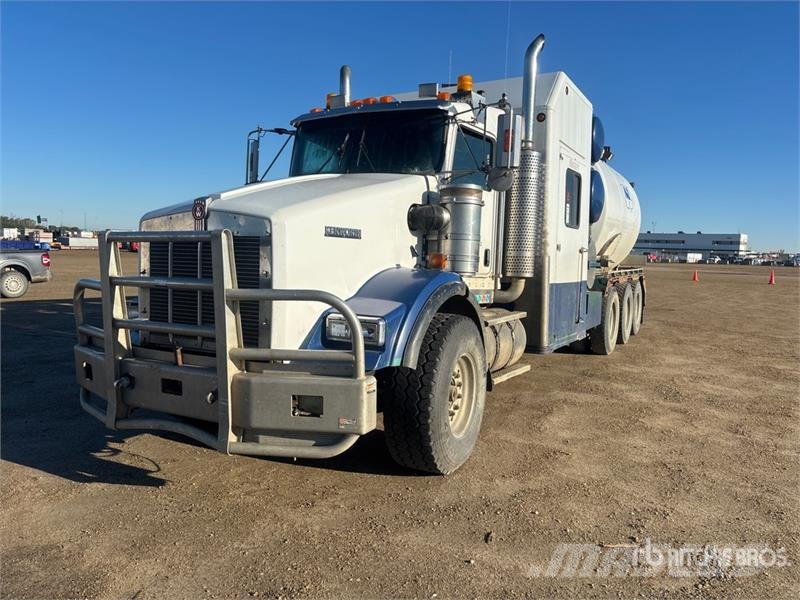 Kenworth T800B Kombinētās vakumsūkņa mašīnas