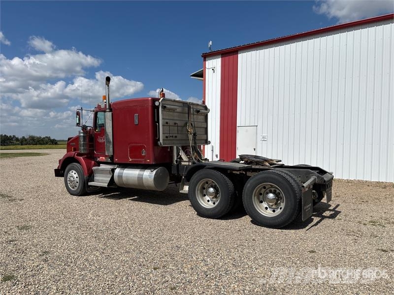 Kenworth T800B Vetopöytäautot