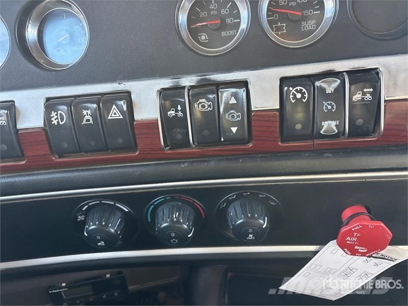 Kenworth T800B Camiones bañeras basculantes o volquetes
