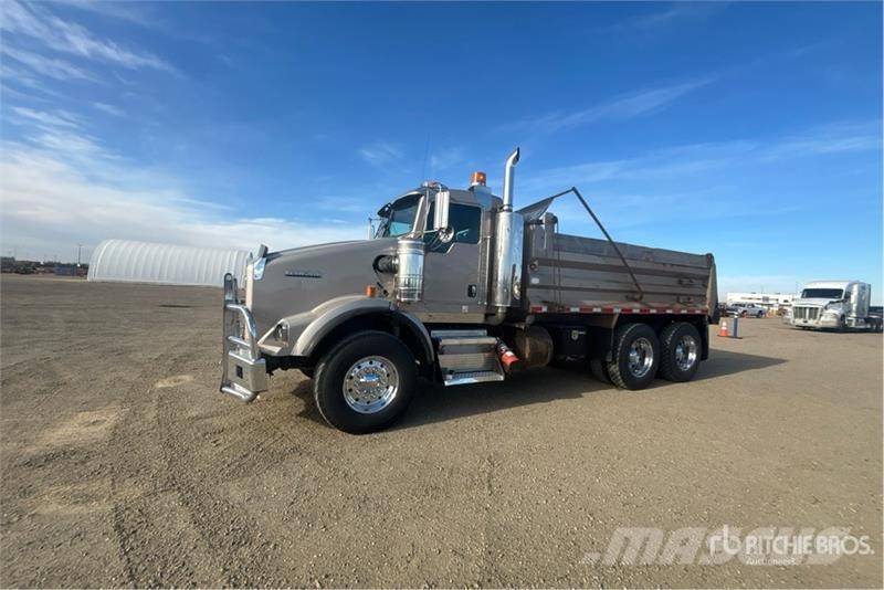 Kenworth T800B Camiones bañeras basculantes o volquetes