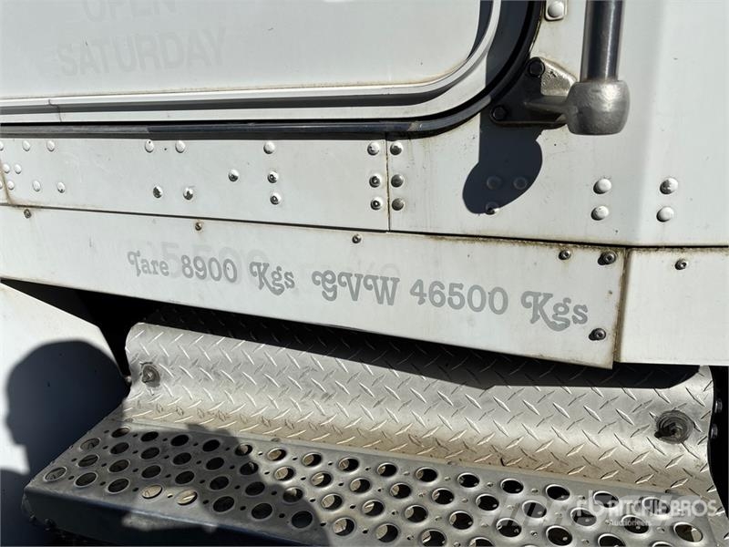 Kenworth T800B Влекачи