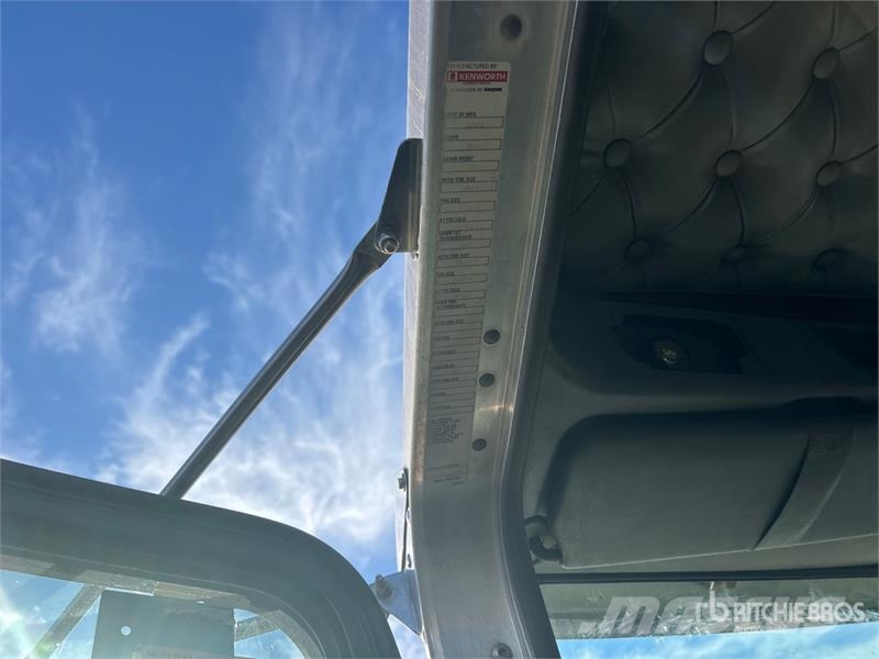 Kenworth T800B Camiones bañeras basculantes o volquetes