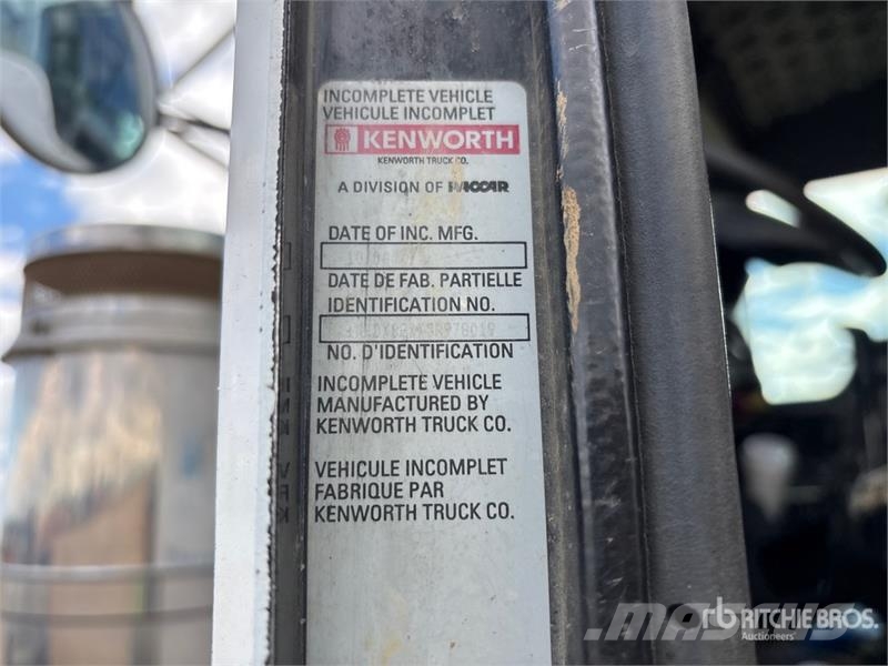 Kenworth T800B Kombinētās vakumsūkņa mašīnas