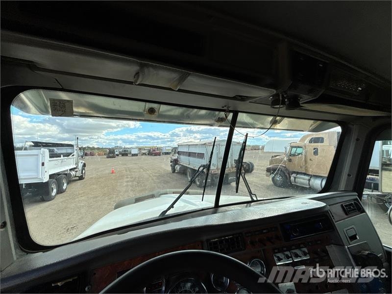 Kenworth T800B Vyslobodzovacie vozidlá