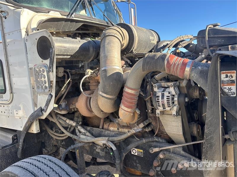Kenworth T800B Sattelzugmaschinen