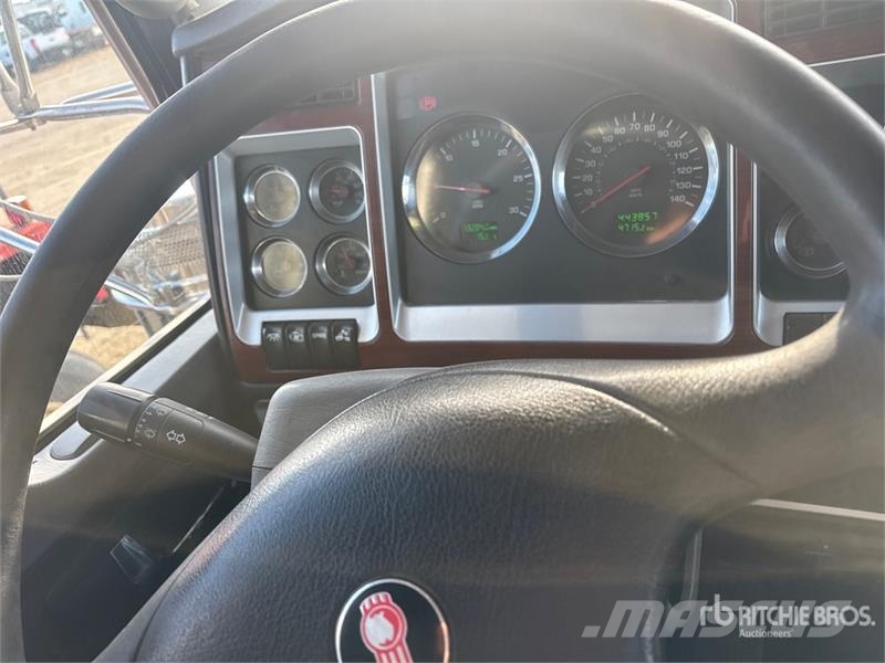 Kenworth T800B Camiones bañeras basculantes o volquetes