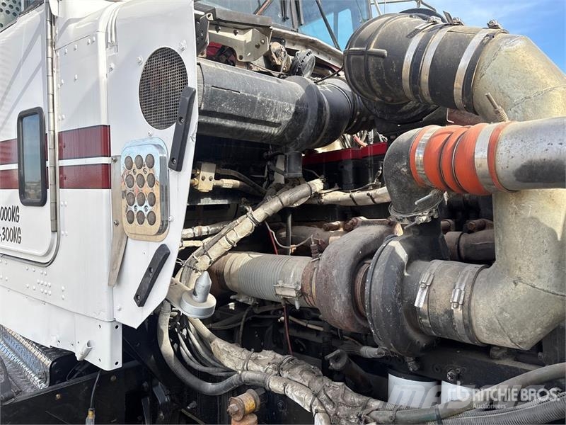 Kenworth T800B صهاريج مياه