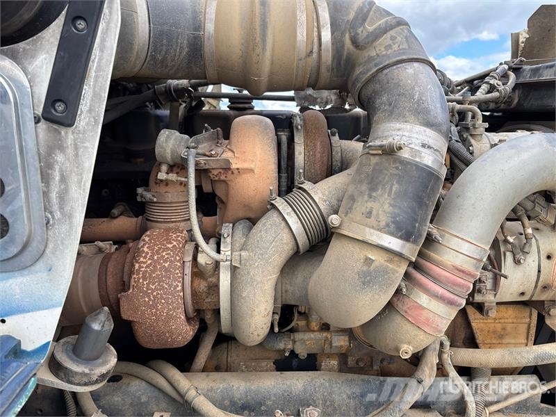 Kenworth T800B Kombinētās vakumsūkņa mašīnas