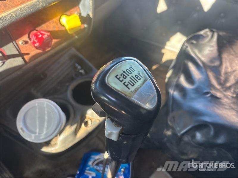 Kenworth T800B Kombinētās vakumsūkņa mašīnas