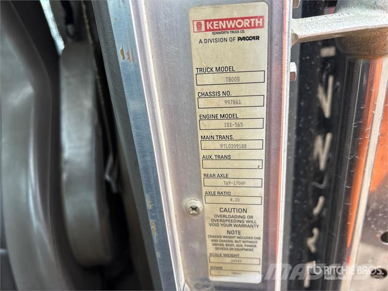 Kenworth T800B Evakuators ar manipulatoru