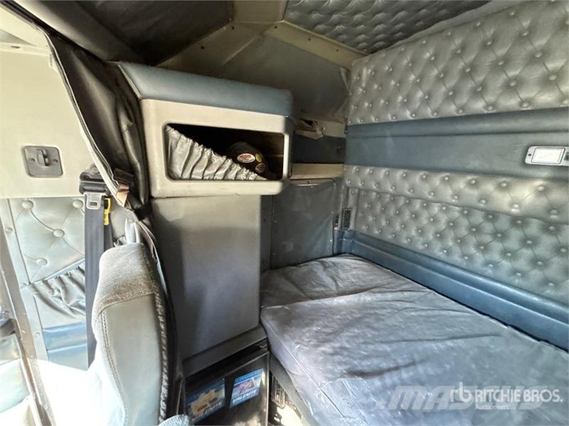 Kenworth T800B Tractor Units