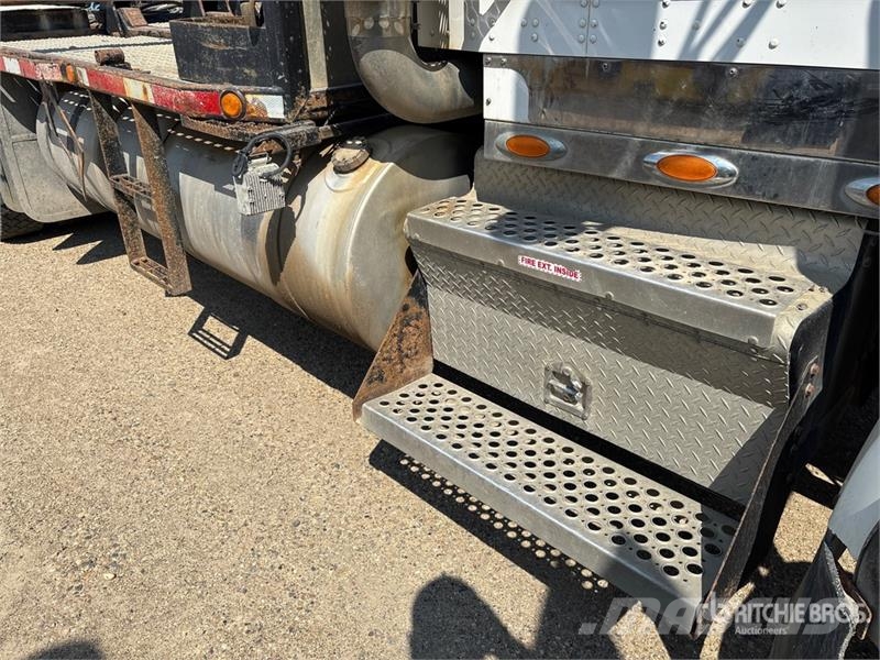 Kenworth T800B مركبات إصلاح الأعطال