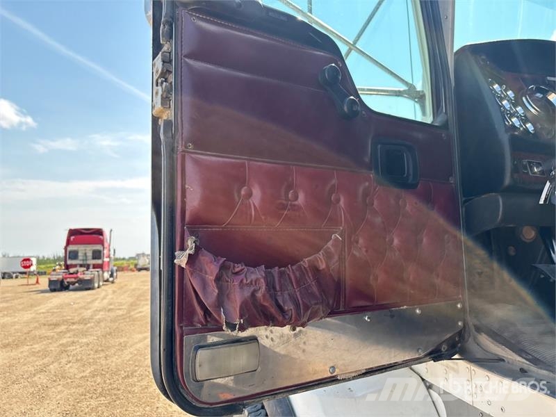 Kenworth T800B مركبات إصلاح الأعطال