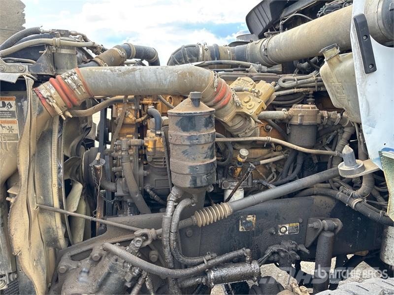Kenworth T800B Kombinētās vakumsūkņa mašīnas