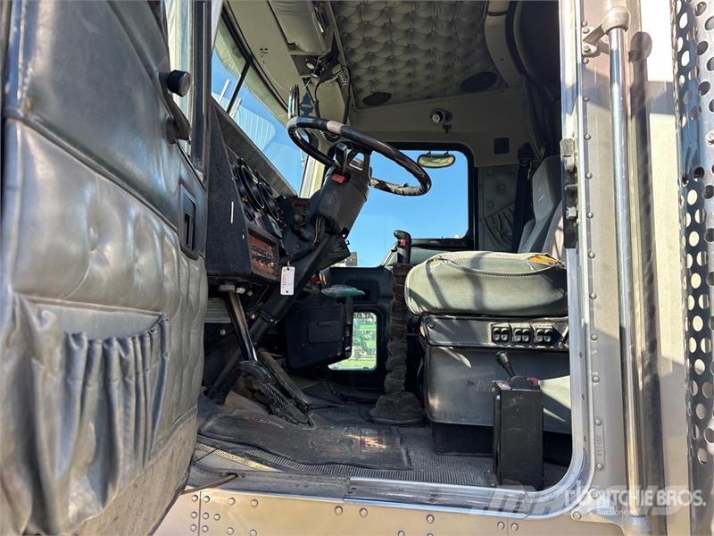 Kenworth T800B وحدات الجر
