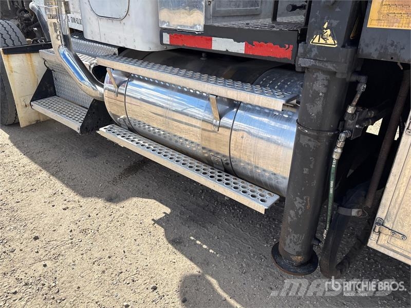 Kenworth T800B Kranwagen