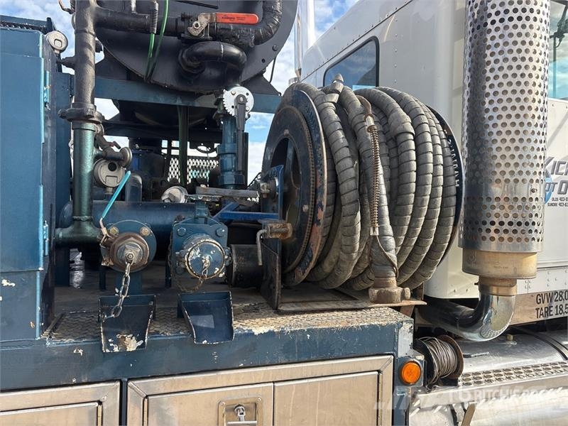 Kenworth T800B 60 bbl 6x4 Hot Oil Truck Előállítási eszközök