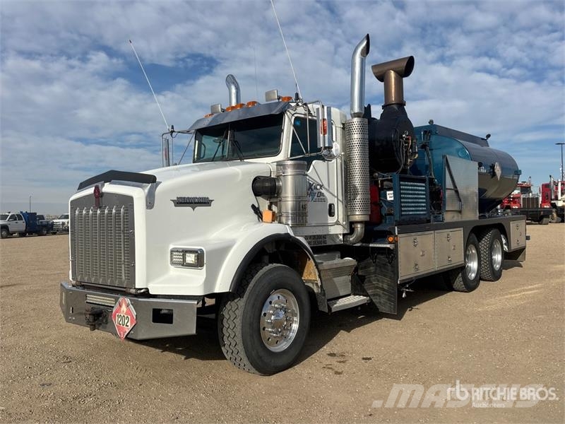 Kenworth T800B 60 bbl 6x4 Hot Oil Truck Előállítási eszközök