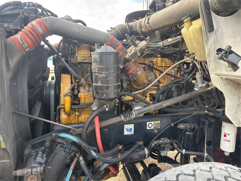 Kenworth T800B 60 bbl 6x4 Hot Oil Truck Előállítási eszközök