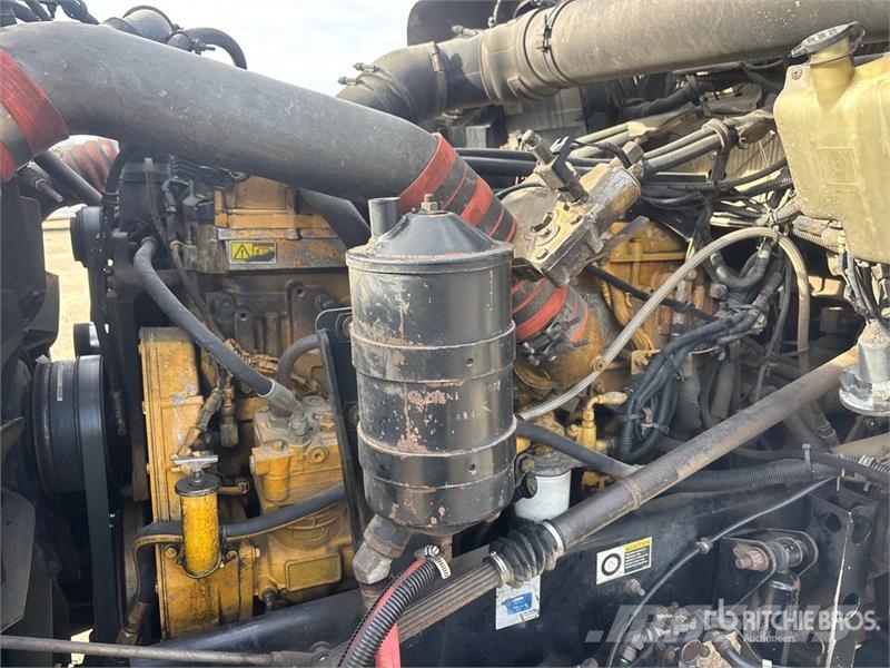 Kenworth T800B 60 bbl 6x4 Hot Oil Truck Előállítási eszközök