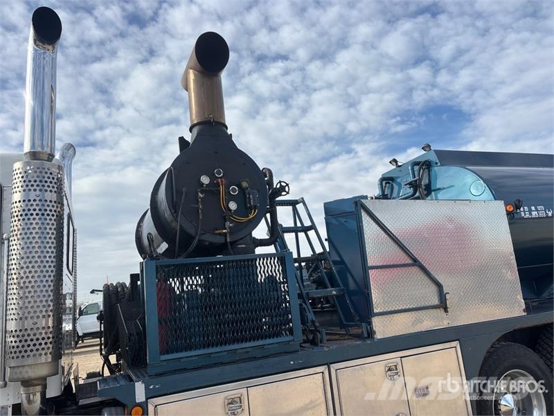 Kenworth T800B 60 bbl 6x4 Hot Oil Truck Előállítási eszközök