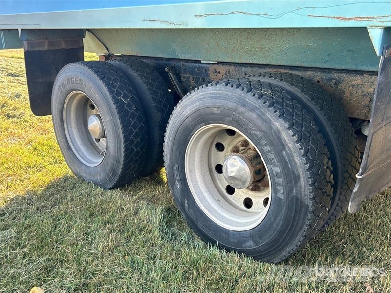 Kenworth T800B 6x4 Grain Truck Graantransporter