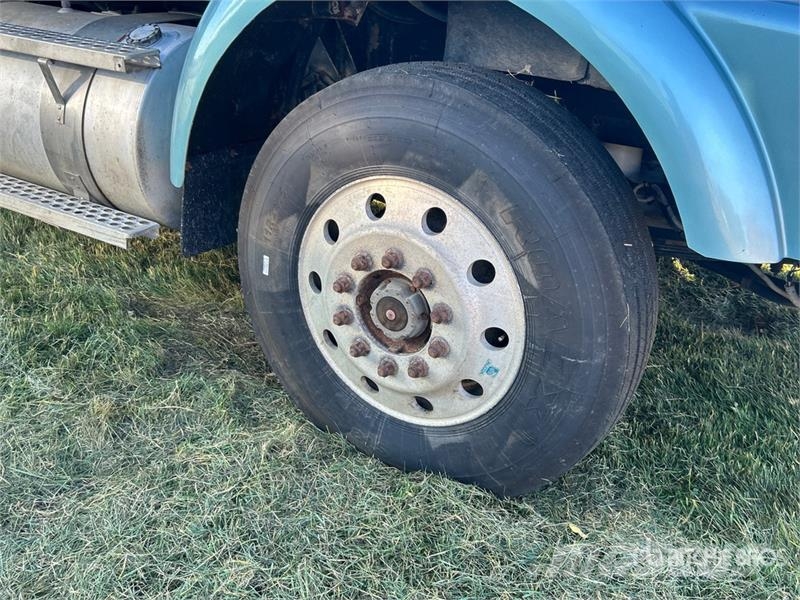 Kenworth T800B 6x4 Grain Truck Graantransporter