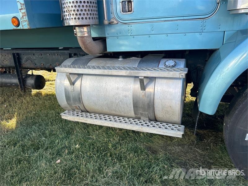 Kenworth T800B 6x4 Grain Truck Graantransporter