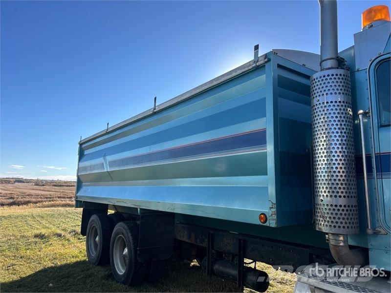 Kenworth T800B 6x4 Grain Truck Graantransporter
