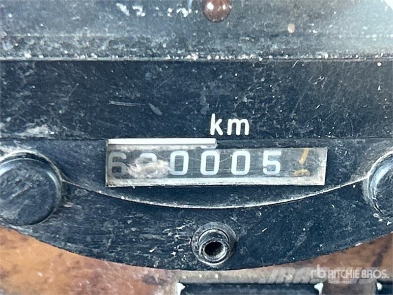 Kenworth T800B 6x4 Grain Truck зерновози