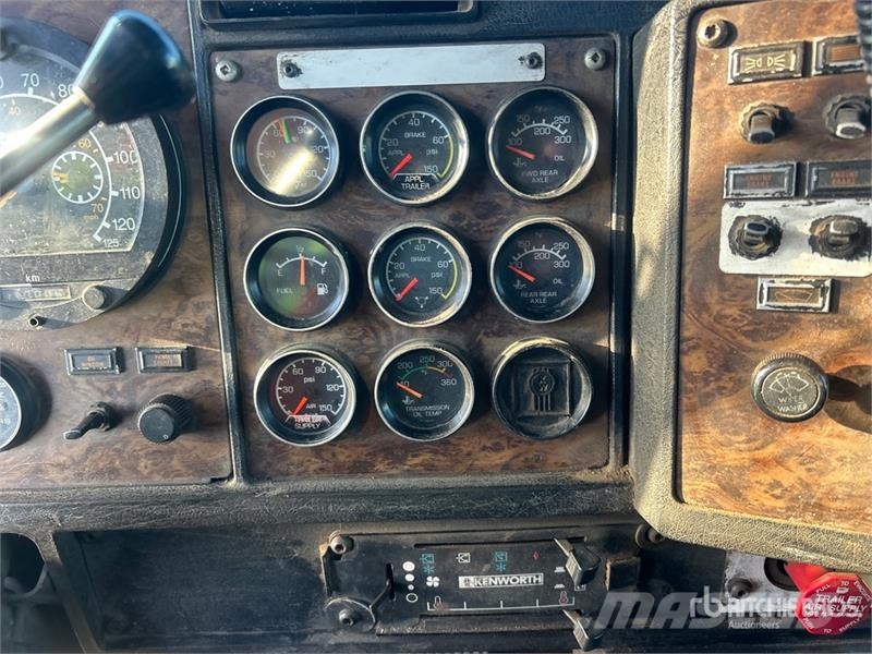 Kenworth T800B 6x4 Grain Truck зерновози