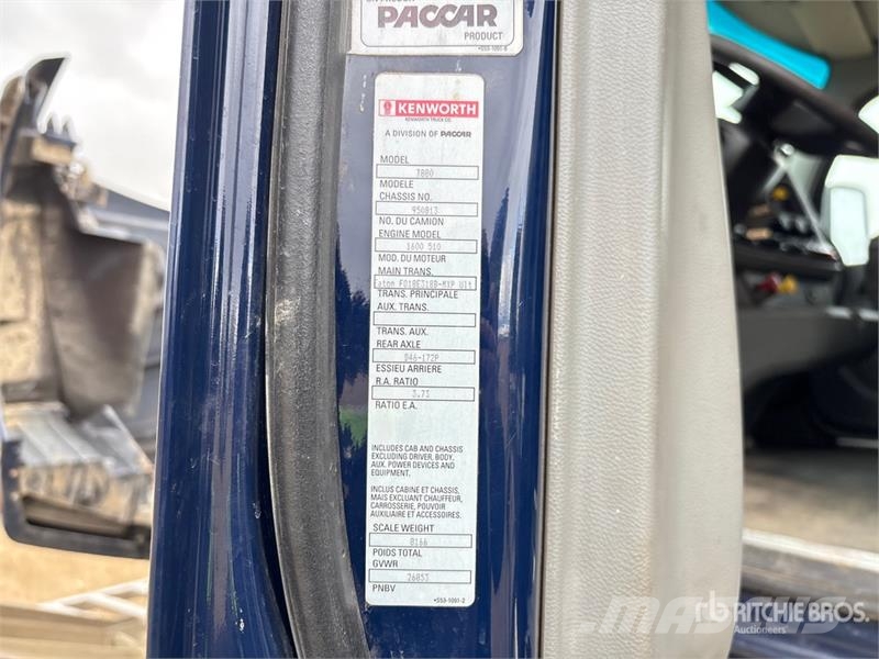 Kenworth T880 وحدات الجر