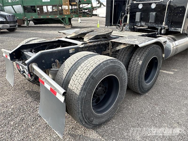 Kenworth T880 Motrici e Trattori Stradali