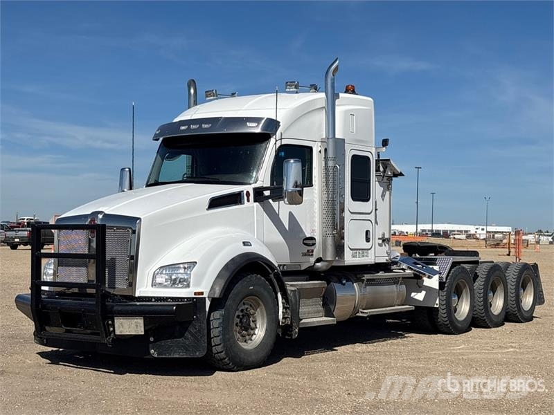 Kenworth T880 Vetopöytäautot